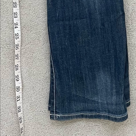 Grace in LA 8’s - Picture 7 of 7